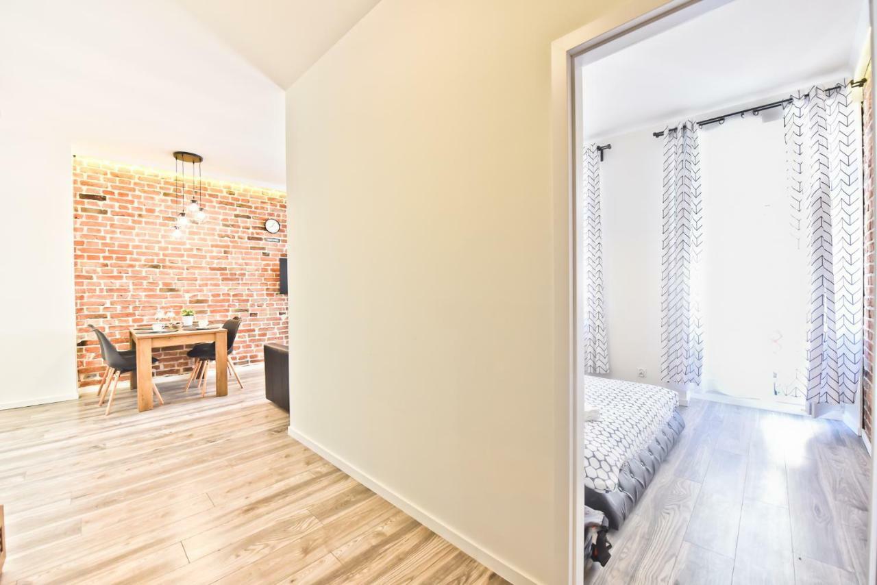 Metropolis Apartment Торунь Экстерьер фото