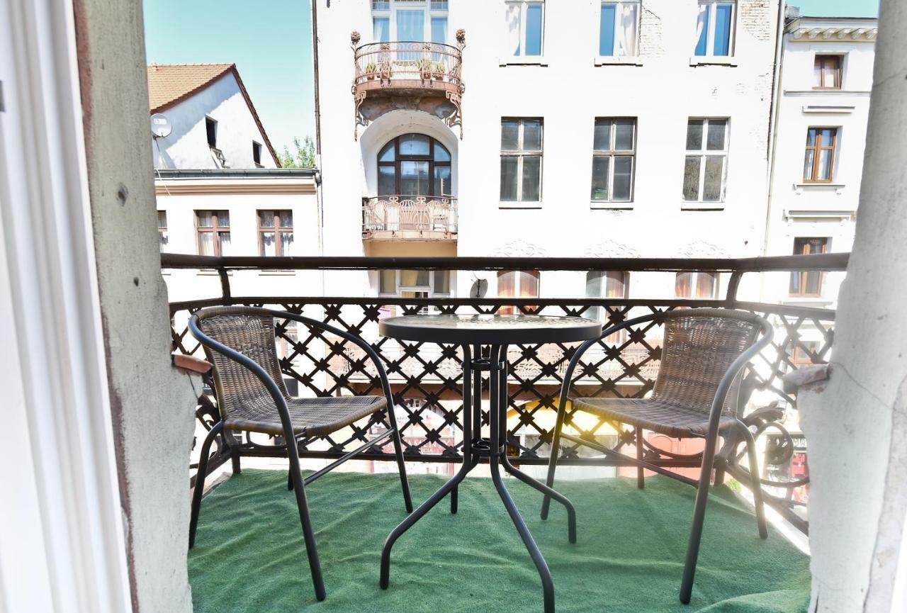 Metropolis Apartment Торунь Экстерьер фото